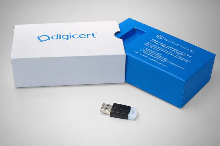 HW token a tanúsítvánnyal, amelyet a DigiCert Code Signing EV-hez kap HW token a tanúsítvánnyal, amelyet a DigiCert Code Signing EV-hez kap